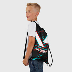 Рюкзак-мешок Valorant в стиле glitch и баги графики на темном ф, цвет: 3D-принт — фото 2