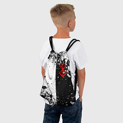 Рюкзак-мешок Берсерк знак жертвы - черно-белые брызги, цвет: 3D-принт — фото 2