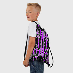 Рюкзак-мешок Техно фиолетовые линии с белой обводкой на чёрном, цвет: 3D-принт — фото 2