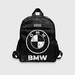 Детский рюкзак BMW с потертостями на темном фоне