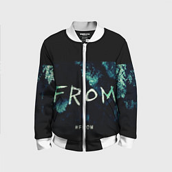 Детский бомбер Извне на фоне леса