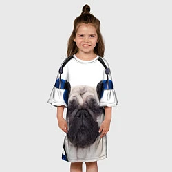 Платье клеш для девочки Мопс в наушниках, цвет: 3D-принт — фото 2