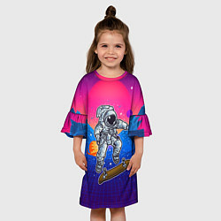 Платье клеш для девочки Космонавт прыгает на скейте, цвет: 3D-принт — фото 2