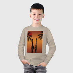 Лонгслив хлопковый детский Жирафы и пальмы на закате, цвет: миндальный — фото 2
