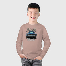 Лонгслив хлопковый детский Маслкар Ford Mustang 1973 года, цвет: пыльно-розовый — фото 2