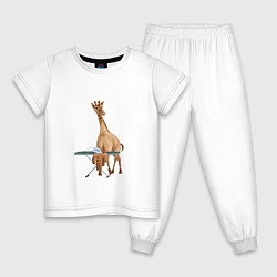 Пижама хлопковая детская Жираф гладит утюгом одежду, цвет: белый