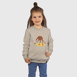 Свитшот хлопковый детский Жираф скользит на банановой кожуре, цвет: миндальный — фото 2