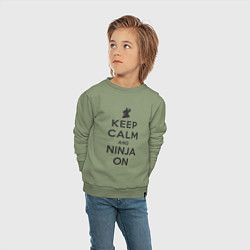 Свитшот хлопковый детский Keep calm and ninja on, цвет: авокадо — фото 2