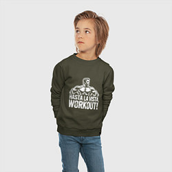 Свитшот хлопковый детский Arnold - hasta la vista workout, цвет: хаки — фото 2