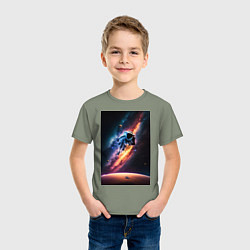 Футболка хлопковая детская Астронавт в космосе, цвет: авокадо — фото 2