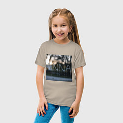 Футболка хлопковая детская Имя Анна из капель дождя, цвет: миндальный — фото 2