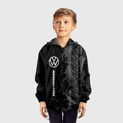 Ветровка с капюшоном детская Volkswagen speed на темном фоне со следами шин по-, цвет: 3D-черный — фото 2