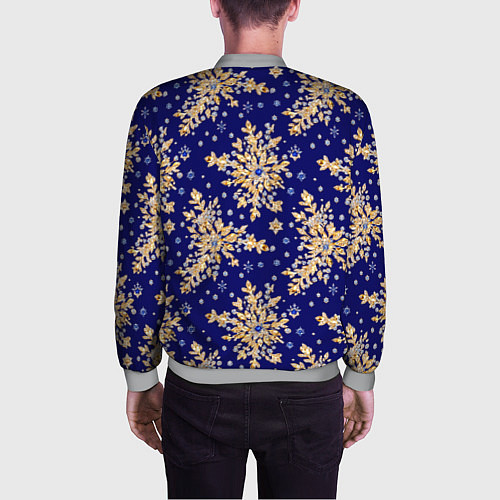 Мужской бомбер Золотые снежинки на синем шелке / 3D-Меланж – фото 4