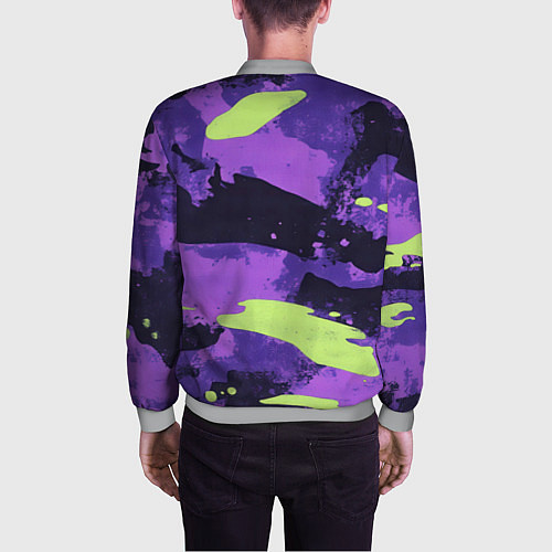 Мужской бомбер Герб РФ на фиолетовом камуфляже / 3D-Меланж – фото 4