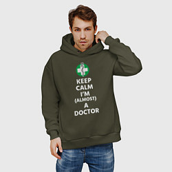 Толстовка оверсайз мужская Keep calm I??m a doctor, цвет: хаки — фото 2