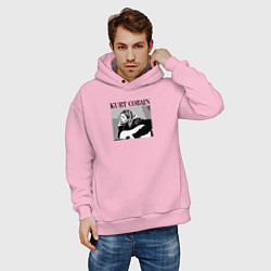 Толстовка оверсайз мужская Kurt Cobain in black white, цвет: светло-розовый — фото 2