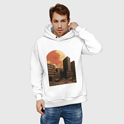 Толстовка оверсайз мужская Город после апокалипсиса ретро на закате, цвет: белый — фото 2