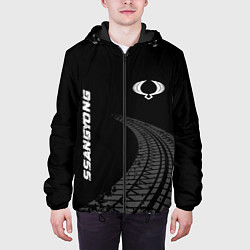 Куртка с капюшоном мужская SsangYong speed на темном фоне со следами шин: над, цвет: 3D-черный — фото 2