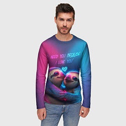 Лонгслив мужской Влюбленные ленивцы обнимаются на фоне неонового се, цвет: 3D-принт — фото 2