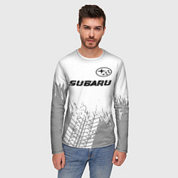 Лонгслив мужской Subaru speed на светлом фоне со следами шин посере, цвет: 3D-принт — фото 2