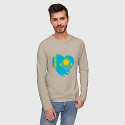 Лонгслив хлопковый мужской Сердце - Казахстан, цвет: миндальный — фото 2