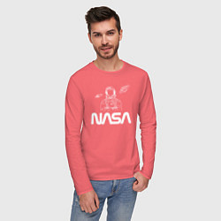 Лонгслив хлопковый мужской Nasa - космонавт, цвет: коралловый — фото 2