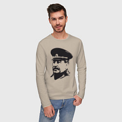 Лонгслив хлопковый мужской Сталин в фуражке, цвет: миндальный — фото 2