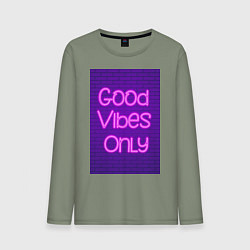 Лонгслив хлопковый мужской Неоновая надпись good vibes only и кирпичная стена, цвет: авокадо