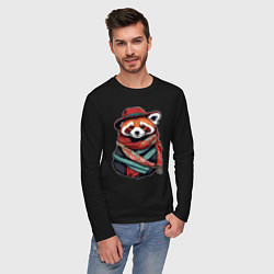Лонгслив хлопковый мужской Красная панда в шляпе и шарфе, цвет: черный — фото 2