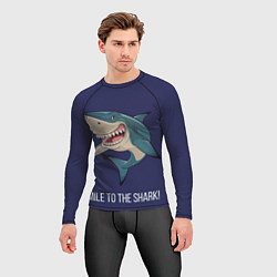 Рашгард мужской Улыбнись акуле, цвет: 3D-принт — фото 2