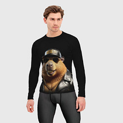 Рашгард мужской Капибара в бейсболке, цвет: 3D-принт — фото 2