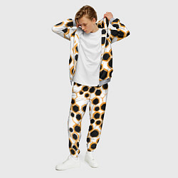 Костюм мужской Чёрно-жёлтые шестиугольники на белом фоне, цвет: 3D-меланж — фото 2