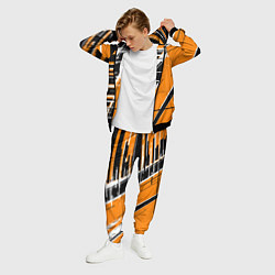 Костюм мужской Чёрно-белые глитч полосы на оранжевом фоне, цвет: 3D-черный — фото 2