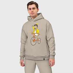 Мужской костюм оверсайз Фредди на велосипеде цвета миндальный — фото 2