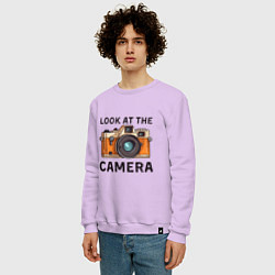 Свитшот хлопковый мужской Смотри в мою камеру, цвет: лаванда — фото 2