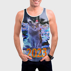 Майка-безрукавка мужская Кот на фоне елки, цвет: 3D-белый — фото 2