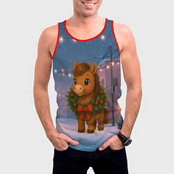 Майка-безрукавка мужская Лошадка с новогоднем венком 2026, цвет: 3D-красный — фото 2