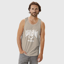 Майка мужская хлопок DOOM Eternal, цвет: миндальный — фото 2