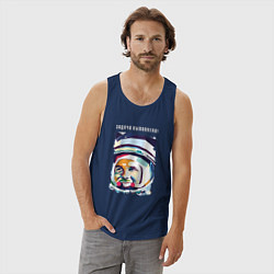 Майка мужская хлопок Юрий Гагарин - Задача выполнена, цвет: тёмно-синий — фото 2