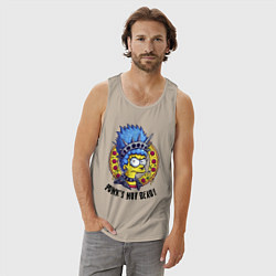 Майка мужская хлопок Мардж Симпсон на фоне пиццы - панк жив, цвет: миндальный — фото 2