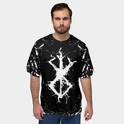 Футболка оверсайз мужская БЕРСЕРК БЕЛОЕ КЛЕЙМО, цвет: 3D-принт — фото 2