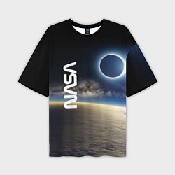 Мужская футболка оверсайз Солнечное затмение в открытом космосе