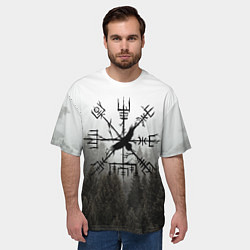 Футболка оверсайз мужская Ворон в обережном компасе на фоне леса, цвет: 3D-принт — фото 2
