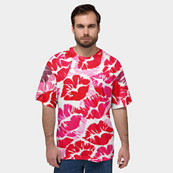 Футболка оверсайз мужская Девчачьи отпечатки красных губ - подарок любви, цвет: 3D-принт — фото 2