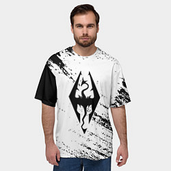 Футболка оверсайз мужская The Elder Scrolls чёрно белые краски, цвет: 3D-принт — фото 2