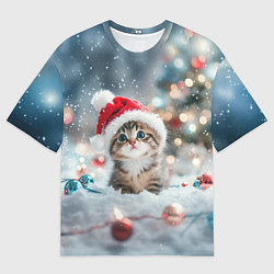 Мужская футболка оверсайз Маленький котенок и елочные игрушки