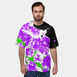 Футболка оверсайз мужская Зелёно-фиолетовая абстракция на чёрном фоне, цвет: 3D-принт — фото 2