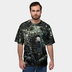 Футболка оверсайз мужская Медведь снайпер в лиственном камуфляже, цвет: 3D-принт — фото 2