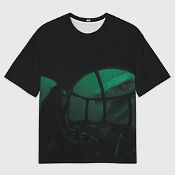 Мужская футболка оверсайз Нападение Тилозавра на девушку в батискафе ужасы