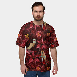 Футболка оверсайз мужская Бордовая готика с сердцем, лилиями и мотыльками, цвет: 3D-принт — фото 2